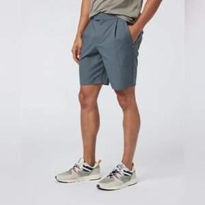 Vuori Cascade Elastic Waist Short in Shale, NWT, Size 34